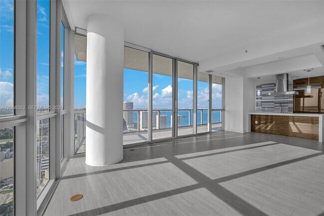 Building Photo - 1100 Biscayne Blvd