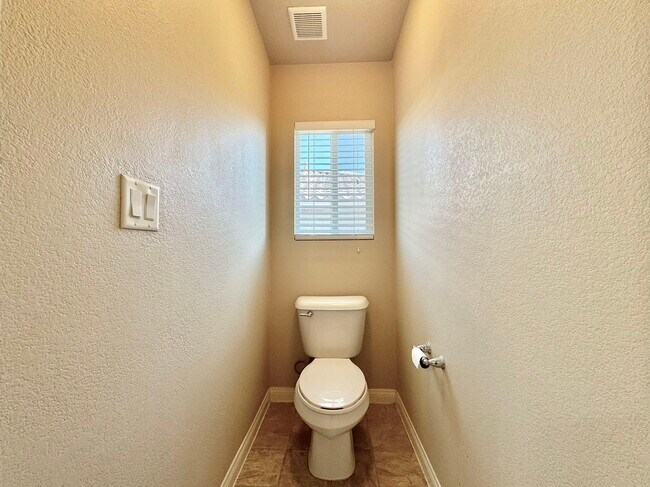 Building Photo - 8173 Crimson Creek Ct