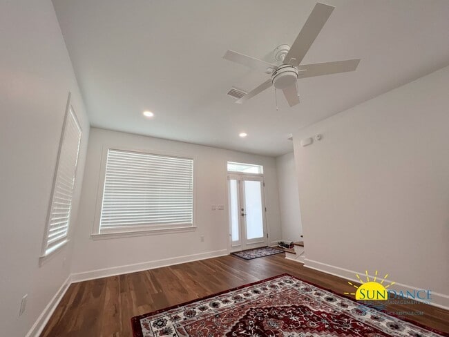 Building Photo - 4 Bedroom Sea Dunes Home just off 30A!