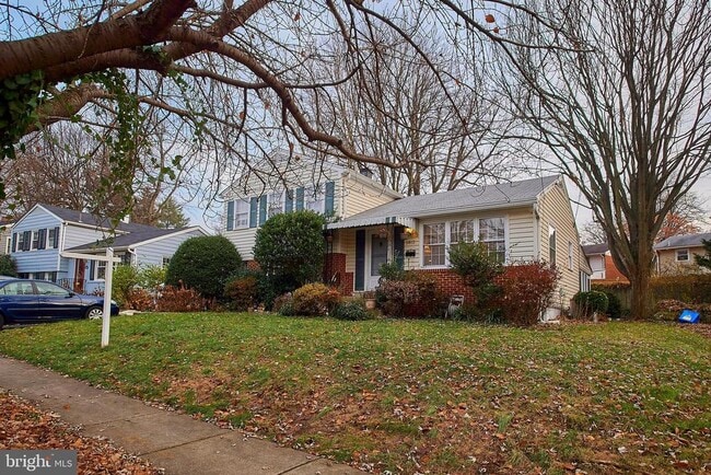 Building Photo - 3812 Wexford Dr