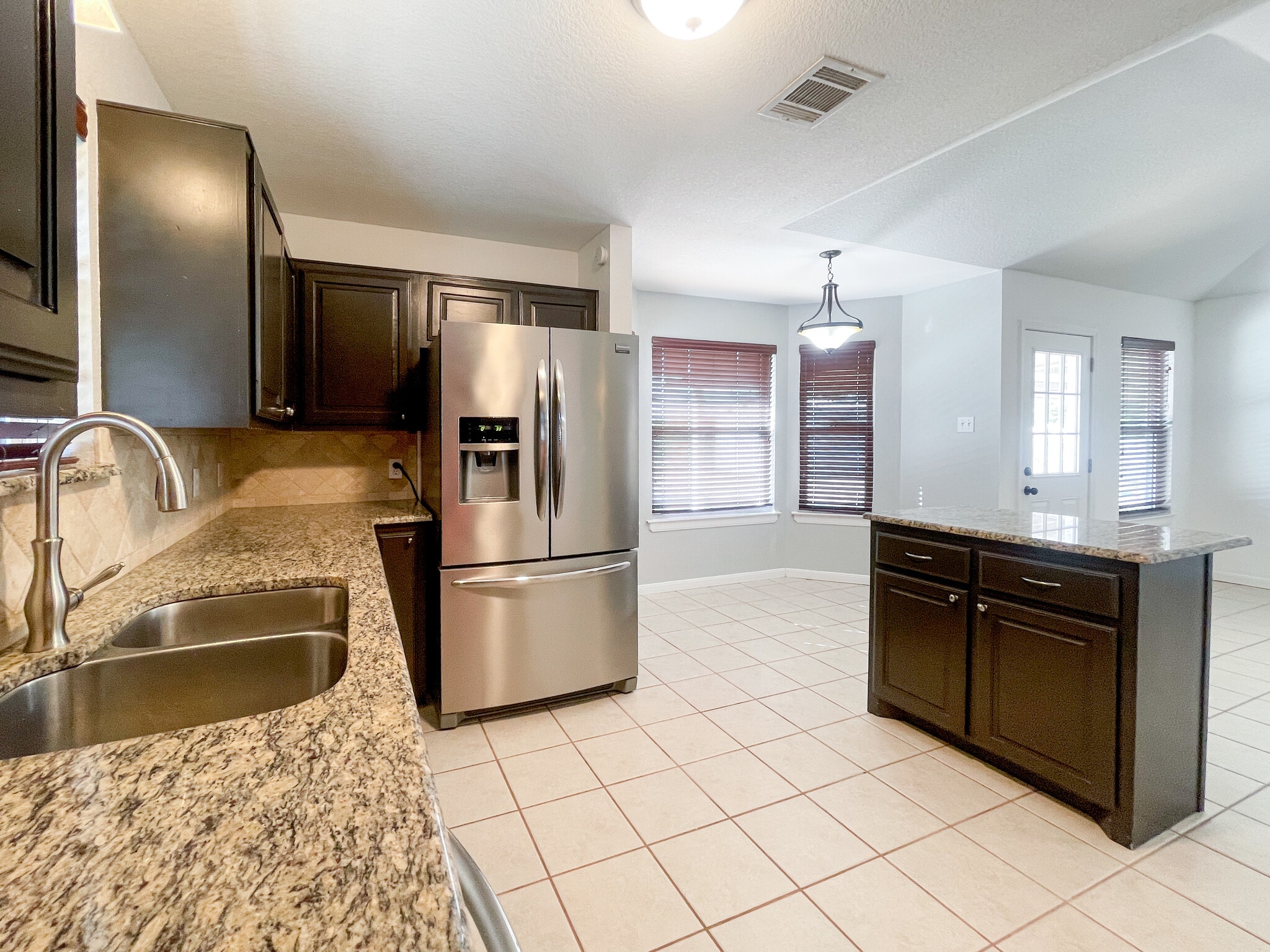 Building Photo - 14308 Chisolm Dr