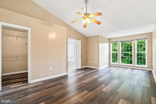 Building Photo - 13711 Dunbar Terrace