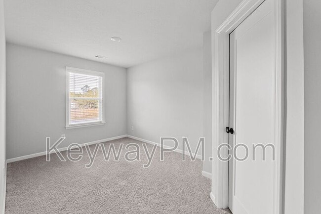 Building Photo - 847 Felix Wy