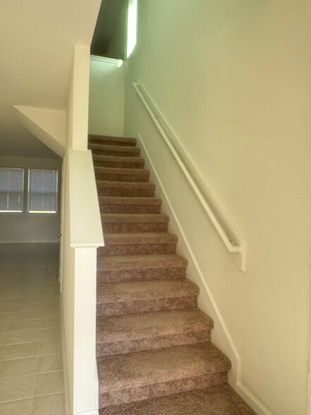 Building Photo - 63 Stonecrest Dr