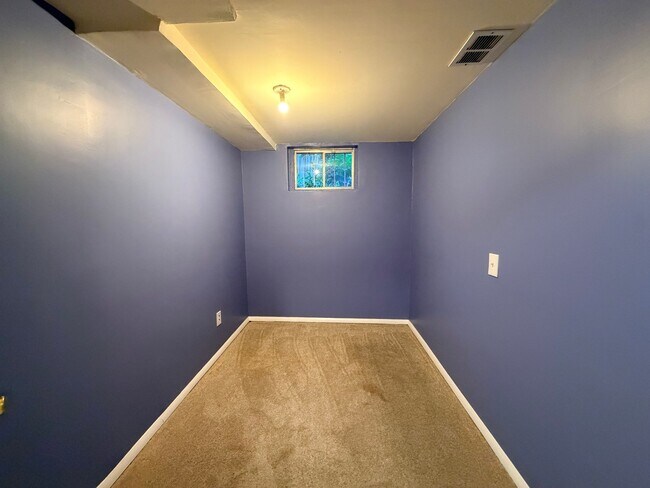 Building Photo - 7219 Mt Forest Terrace