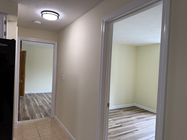 Building Photo - 11 Hulbert Rd