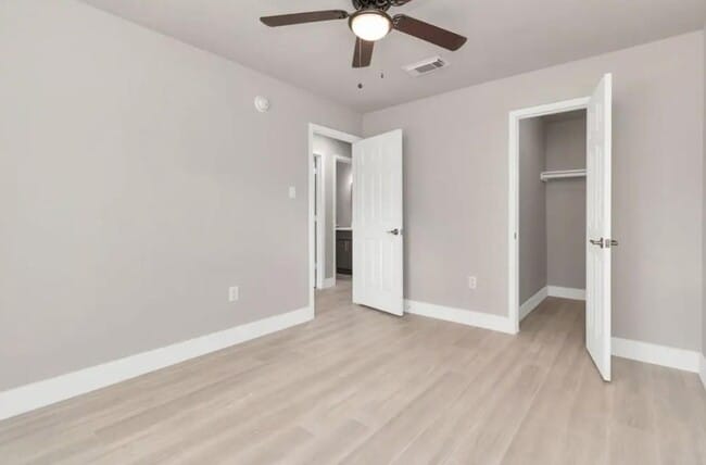 Building Photo - 3827 Flatwood Dr