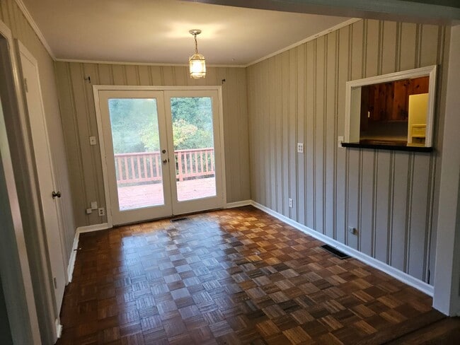 Building Photo - Marietta Ranch with Garage