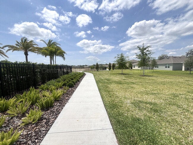 Building Photo - 5513 Hayloft Dr