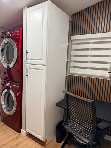 Laundry-office area - 130 S Hibbert