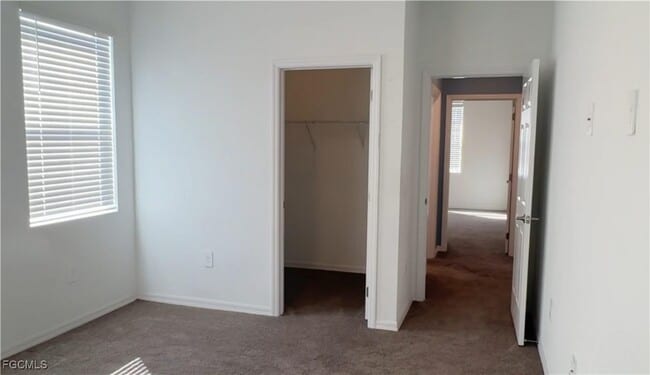 Building Photo - 1473 Bush St W