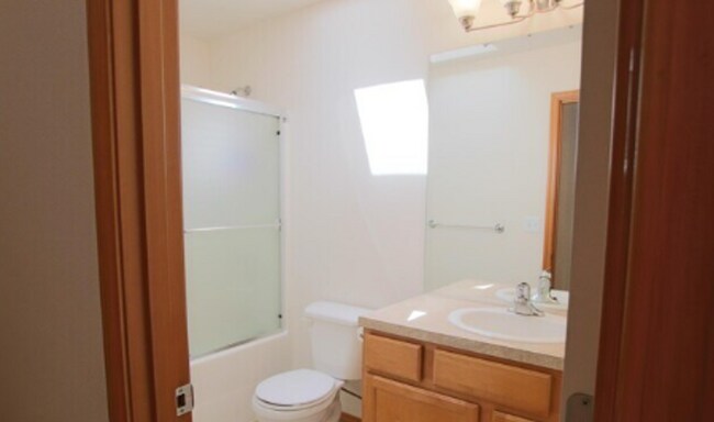 Building Photo - Spacious 3BR/2.5BA Home in Oly Schools w/ Open Floor Plan & Private Backyard