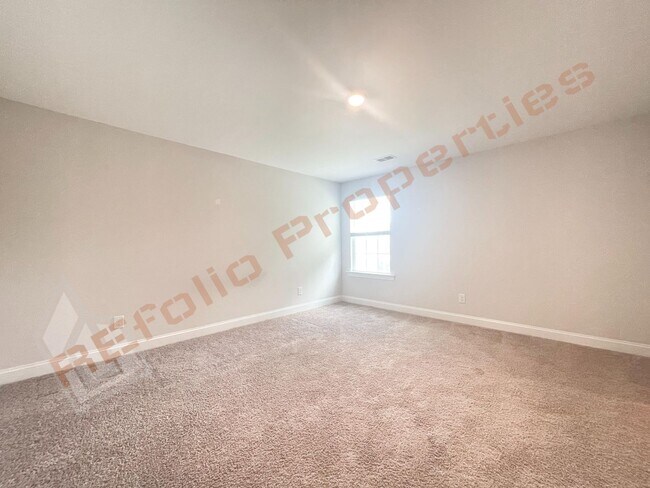 Building Photo - 321 Quarryrock Rd