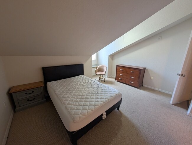 Building Photo - 5035 Sunridge Palms Dr