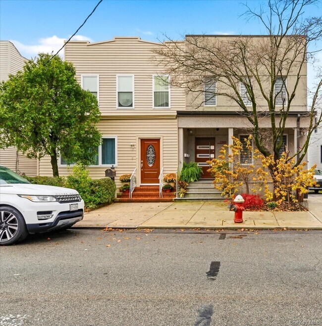 Primary Photo - 73-22 67th Rd