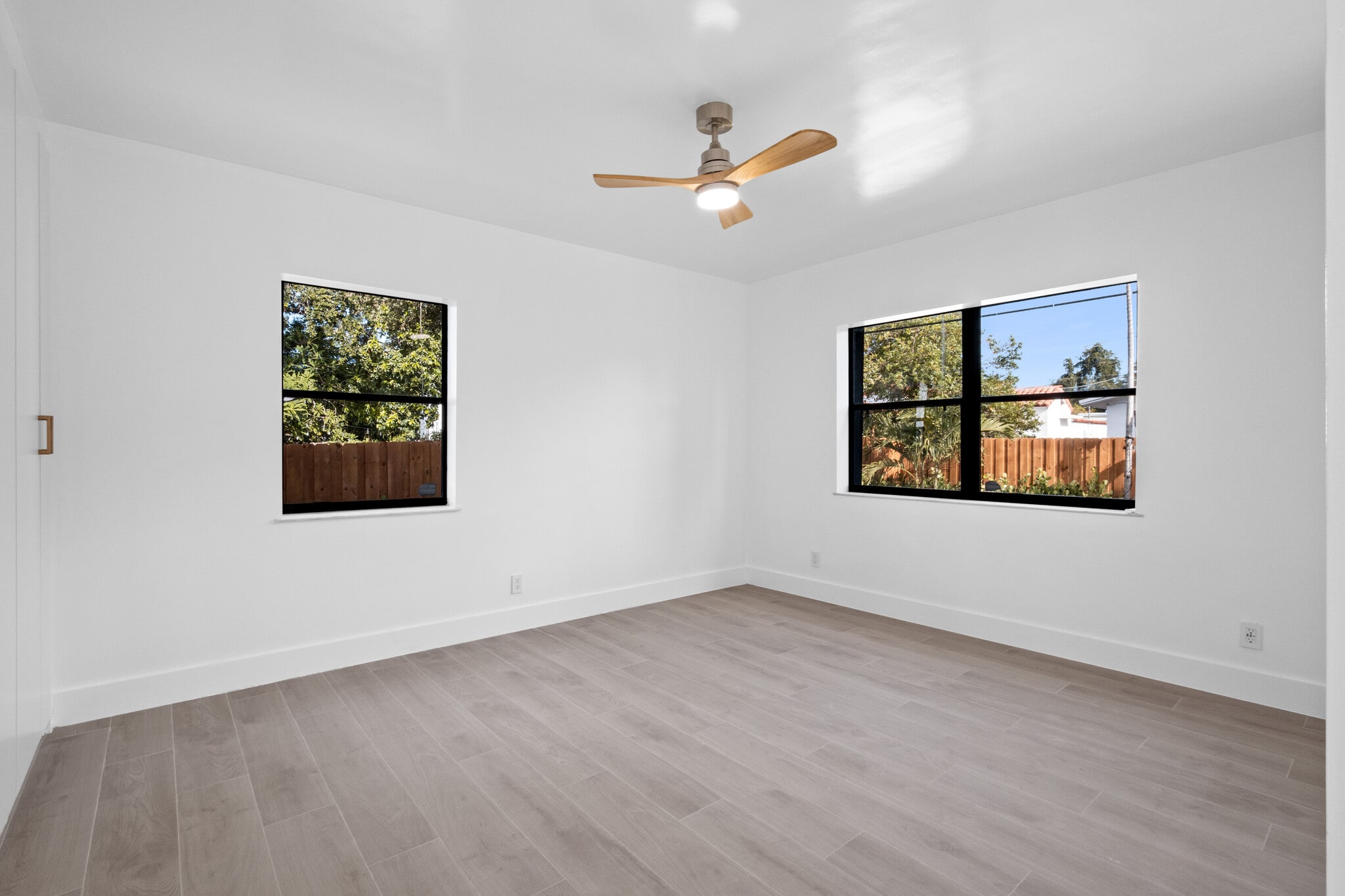 Building Photo - 442 NE 71st St