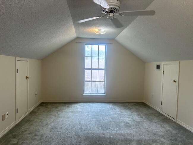 Building Photo - 310 Shoal River Dr