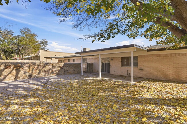 Building Photo - 7129 Orizaba Ave