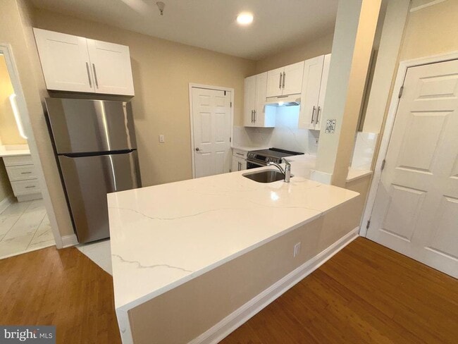Building Photo - 1571 Spring Gate Dr.