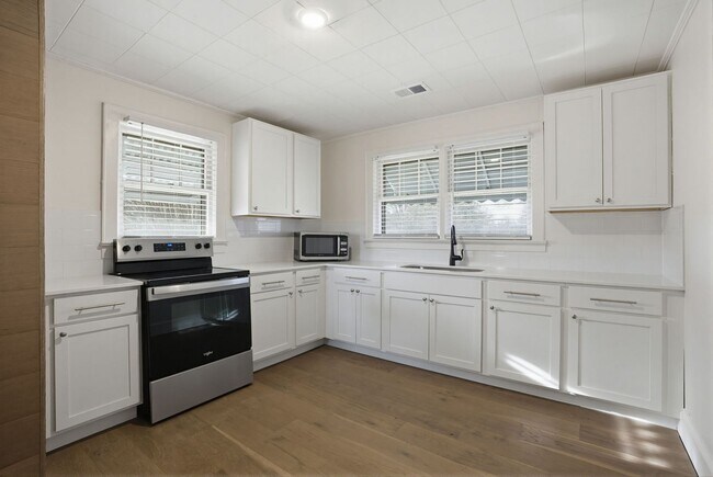 Building Photo - 3 Bedroom Newly Renovated Home in Central SC