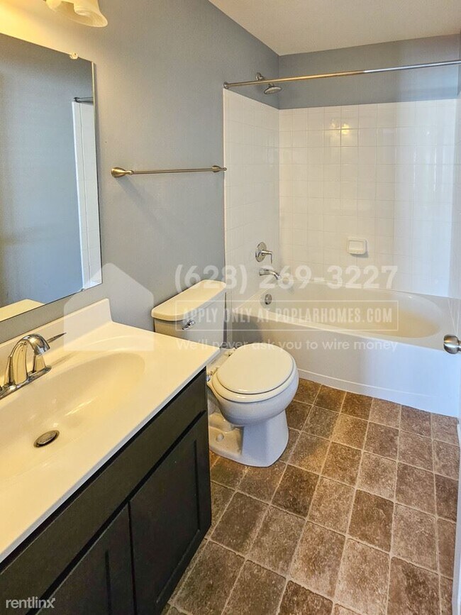 Building Photo - 2 br, 3 bath Townhome - 5927 Winberry Cree...