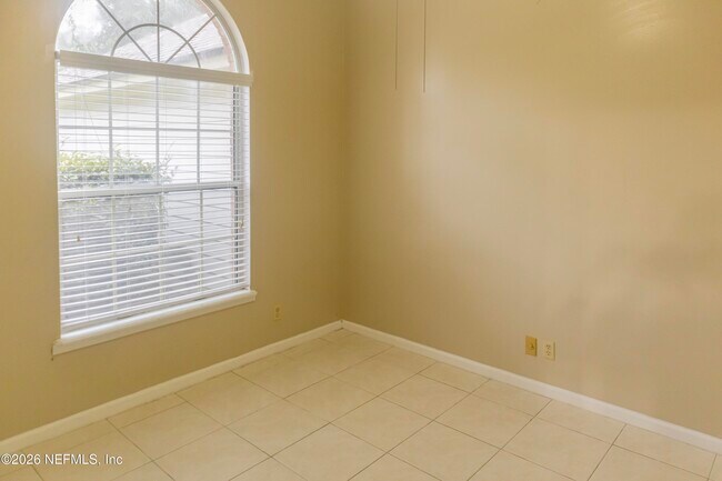 Building Photo - 13625 Las Brisas Way