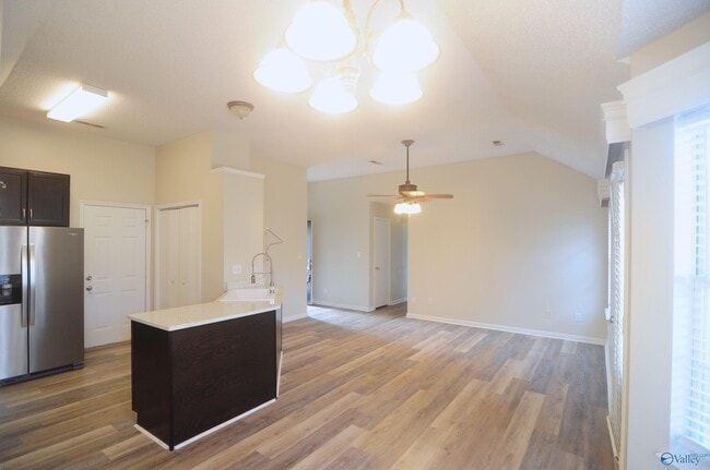 Building Photo - 104 Postwood Ct