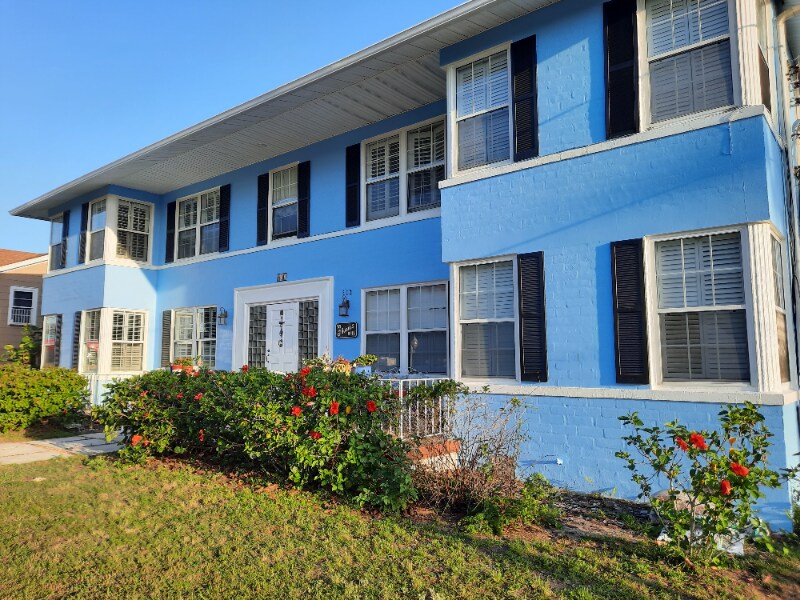 Building Photo - 512 Phoenix Ave
