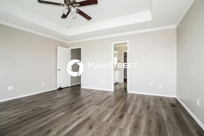 Building Photo - 4 Bedroom Pet-Friendly Home in YUKON, OK with Main Street Renewal