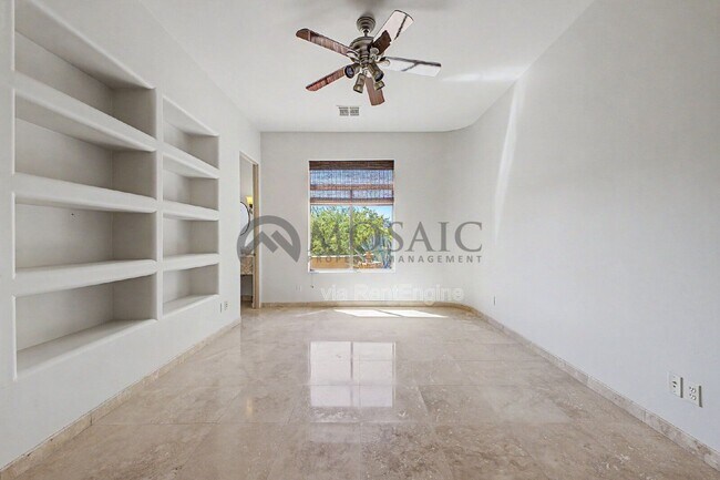 Building Photo - 14006 E Mark Ln