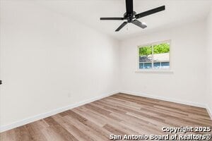 Building Photo - 9717 Anderson Village Dr