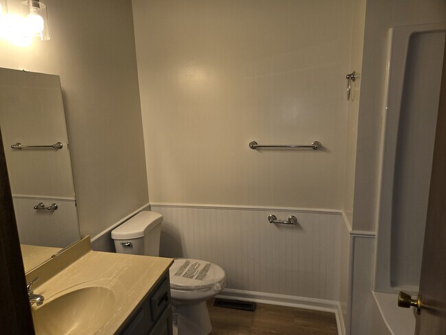 Building Photo - 3802 Gnarl Tree Ln