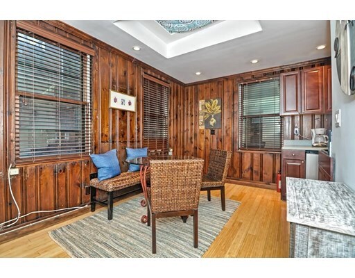 Building Photo - 43 Charles St