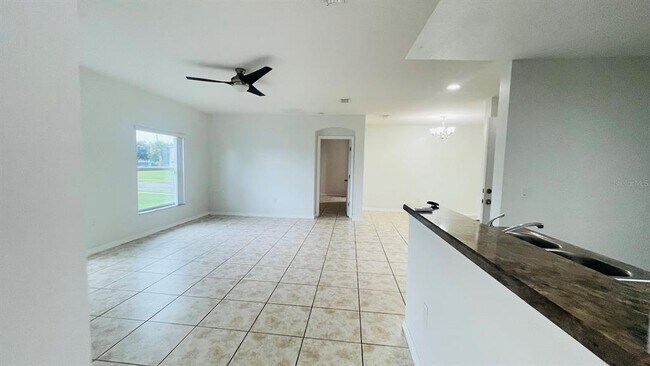 Building Photo - 4044 Marina Isle Dr