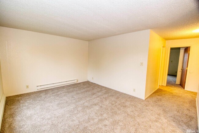 Building Photo - 3916 Clear Acre Ln