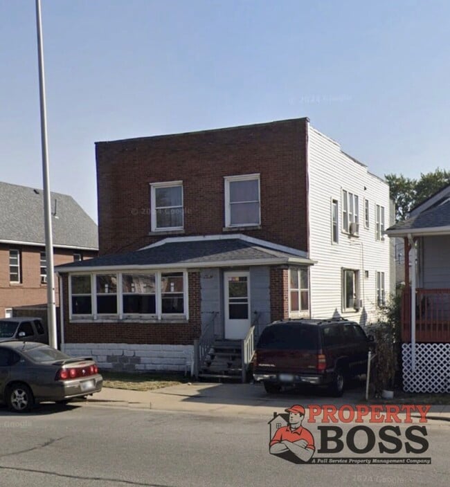 Primary Photo - 519 W Columbus Dr