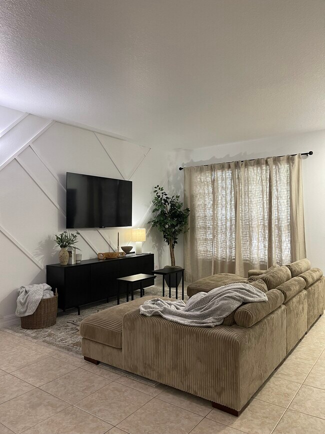 Building Photo - 3111 Sun Lake Ct