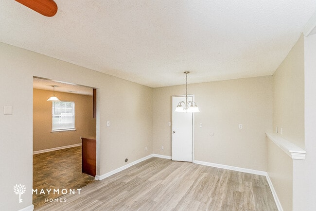 Building Photo - 21 Malbry Pl