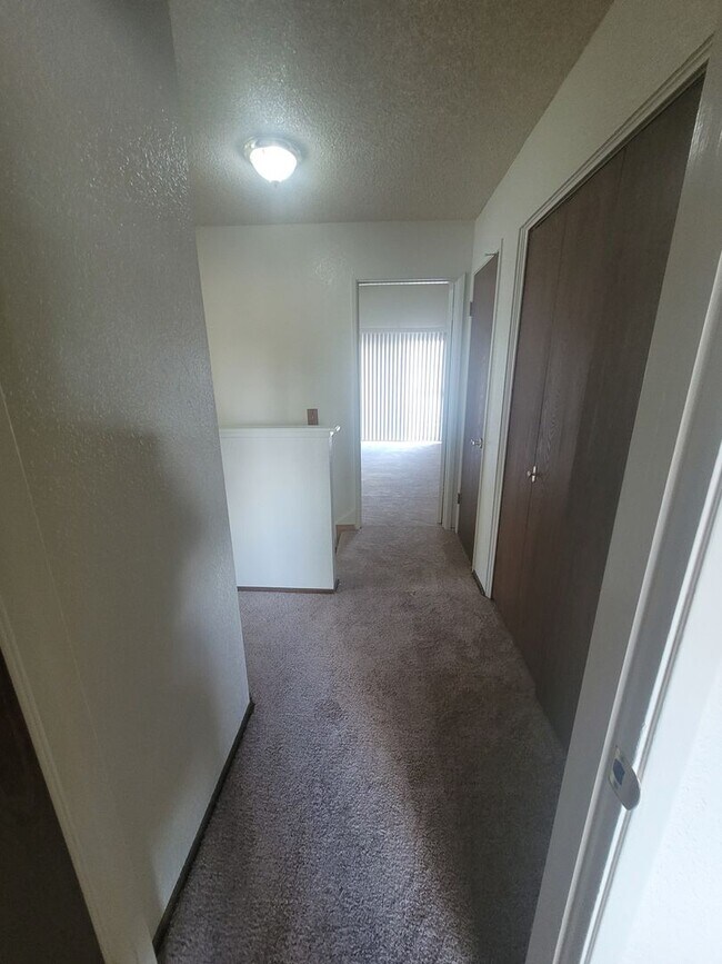 Building Photo - 1189 Greenhill Drive, Roseville