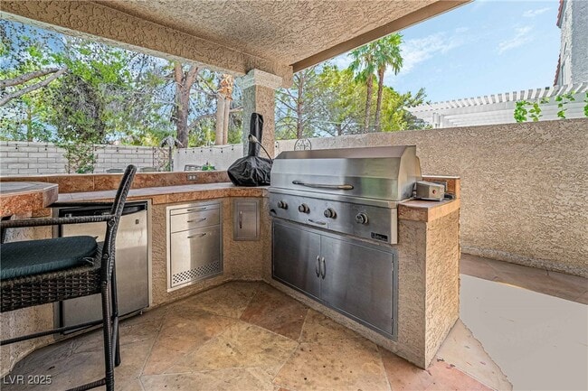 Building Photo - 3032 Pier Harbor Dr