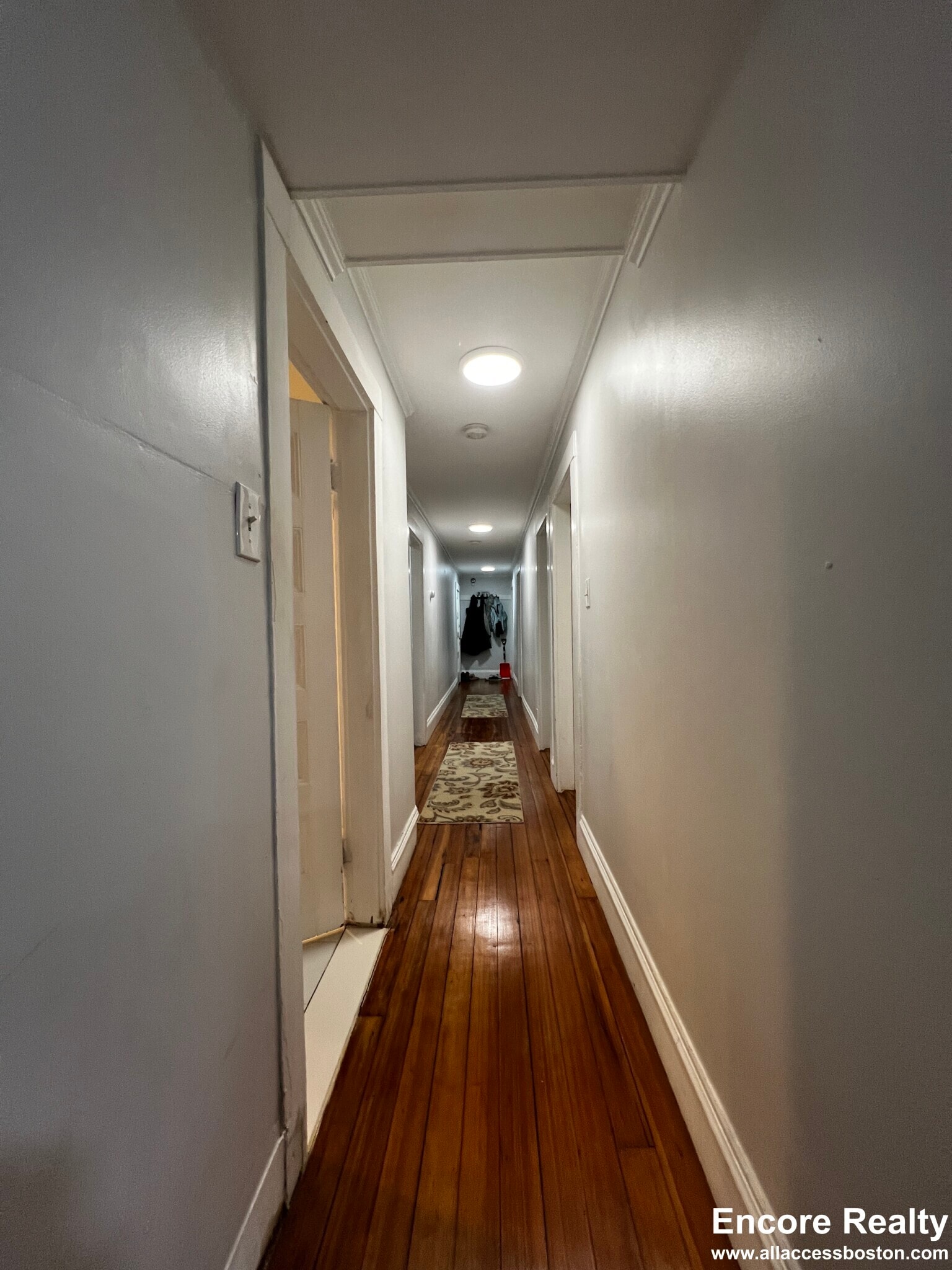 Building Photo - 16 Upland Rd