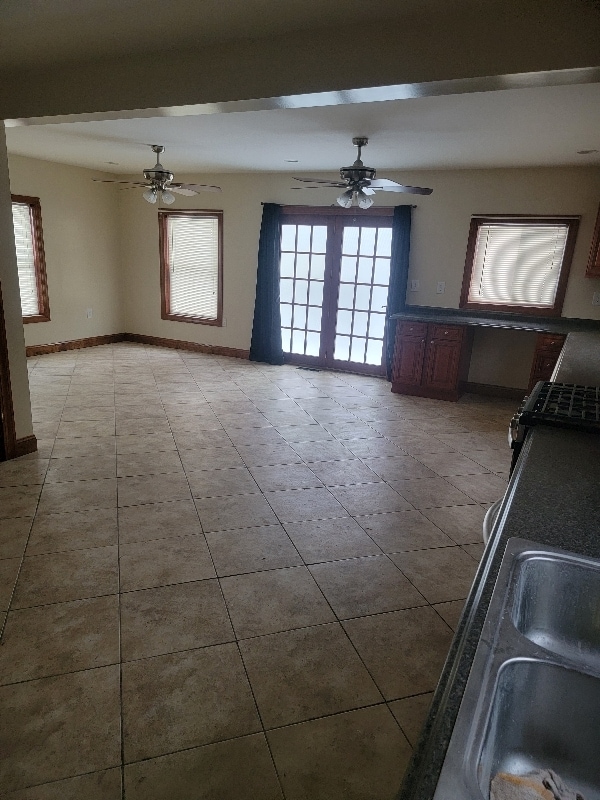 Building Photo - 1 N Phetteplace St