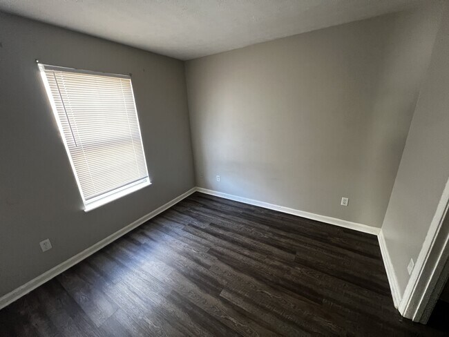 Building Photo - 4107 Blue Lick Ct