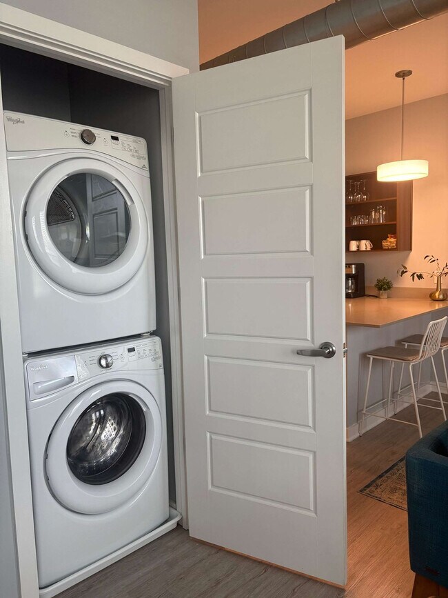 Building Photo - 3922 Foster St