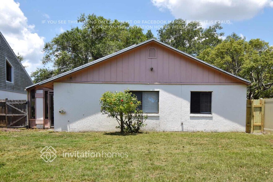Building Photo - 427 Red Coat Ln