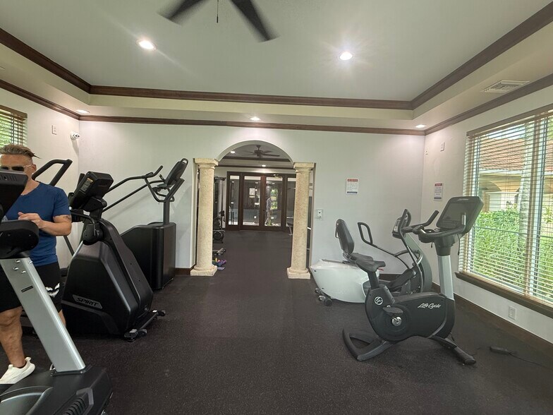 Building Photo - 1180 Reserve Way