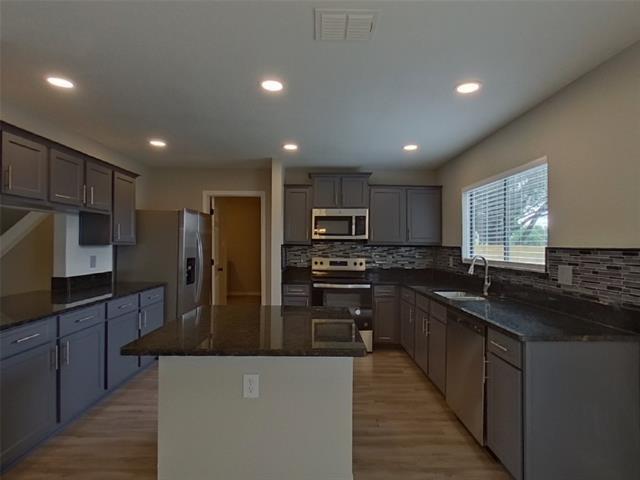 Building Photo - 10129 Chapel Hill Ct