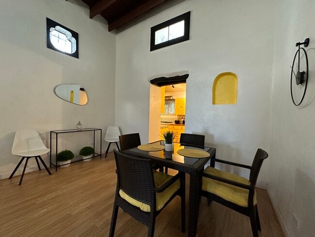 Building Photo - 228 N 4th Ave