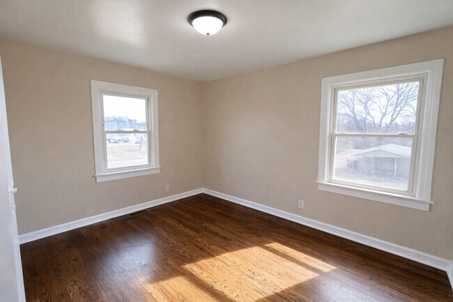 Building Photo - 1214 Gordon St