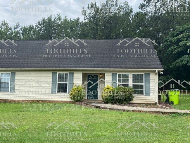 Primary Photo - 1419 Oak Hill Dr